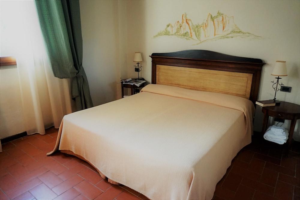 Agriturismo Antico Borgo Poggitazzi Террануова-Браччолини Экстерьер фото