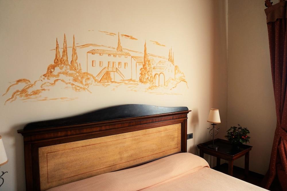 Agriturismo Antico Borgo Poggitazzi Террануова-Браччолини Экстерьер фото