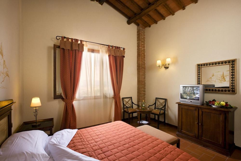 Agriturismo Antico Borgo Poggitazzi Террануова-Браччолини Экстерьер фото