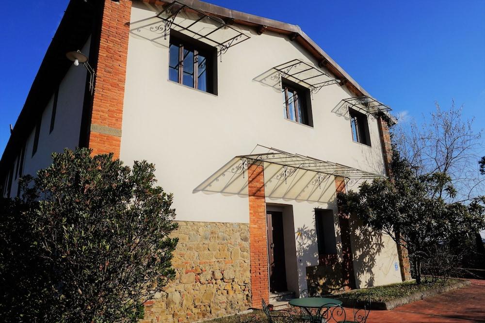 Agriturismo Antico Borgo Poggitazzi Террануова-Браччолини Экстерьер фото