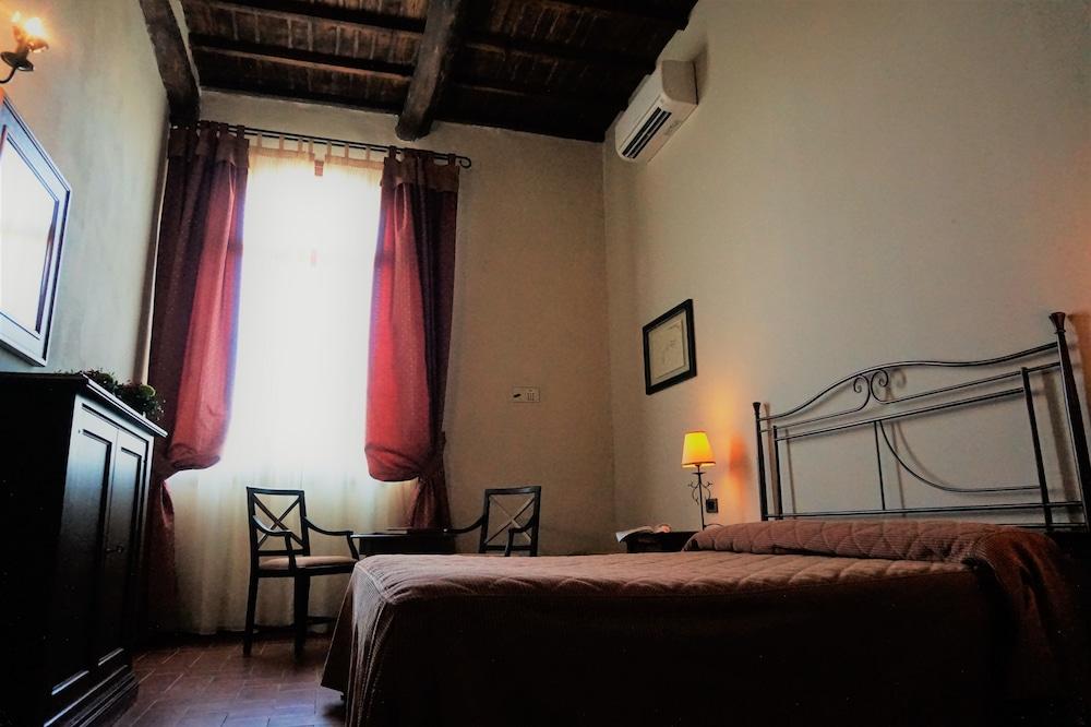 Agriturismo Antico Borgo Poggitazzi Террануова-Браччолини Экстерьер фото