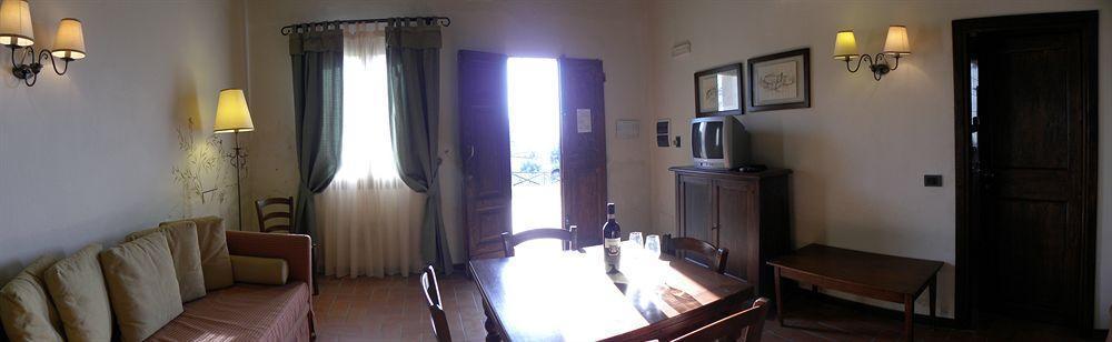 Agriturismo Antico Borgo Poggitazzi Террануова-Браччолини Экстерьер фото