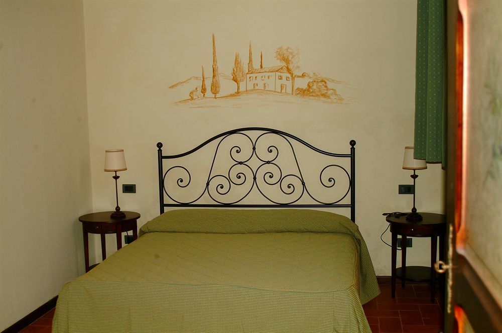 Agriturismo Antico Borgo Poggitazzi Террануова-Браччолини Экстерьер фото